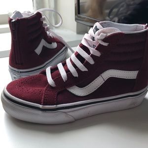 Vans Kids sk8- Hi Zip. Windsor wine size 11